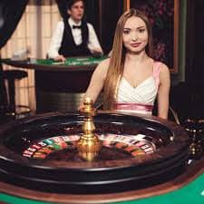 Tampilan awal playking88 bernuansa hijau aman